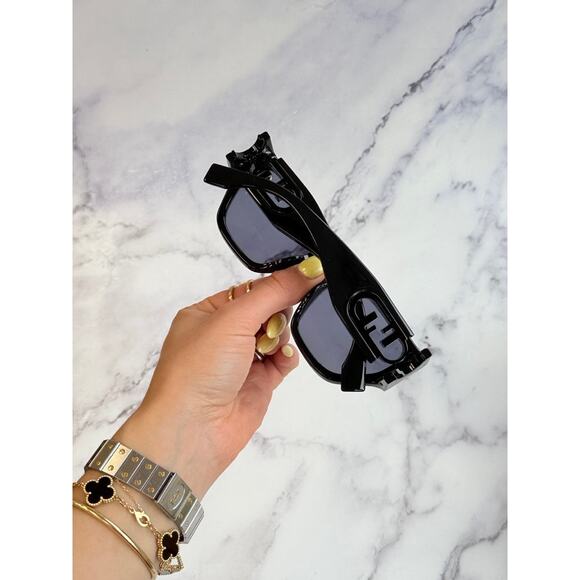 NEW Fendi FE40108U O\'Lock Black Flat Top Sunglasses